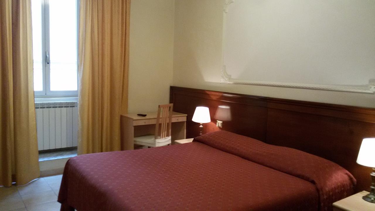 Hotel Rosetta Rzym Zewnętrze zdjęcie