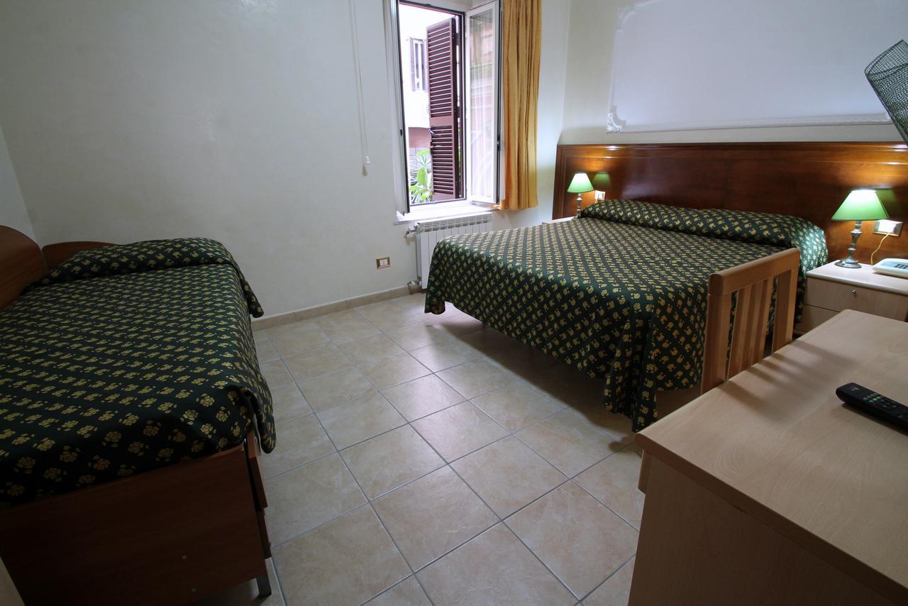 Hotel Rosetta Rzym Zewnętrze zdjęcie